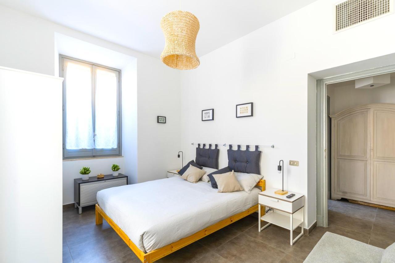 Hostly - Nicole Apartment Volturno- Full Rome Center Luaran gambar